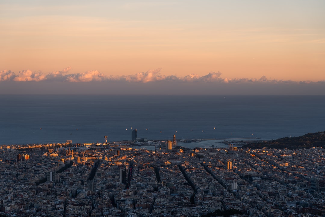 Секретный мир 2026: лучший AI планировщик поездок в Барселоне - Barcellona | Secret World Trip Planner
