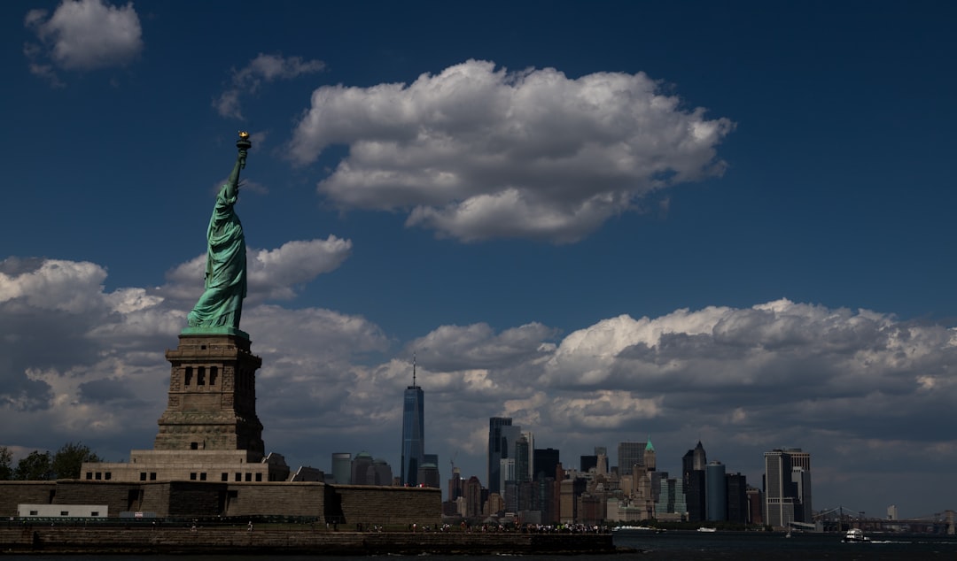 Секретный мир против Google Trips: лучший планировщик поездок в Нью-Йорке - New York | Secret World Trip Planner