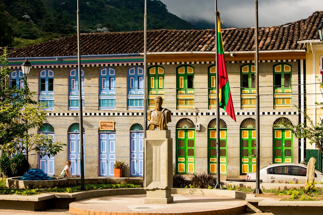 Columna de la Libertad de los Esclavos: un monumento a la memoria - Ocaña | Secret World Trip Planner
