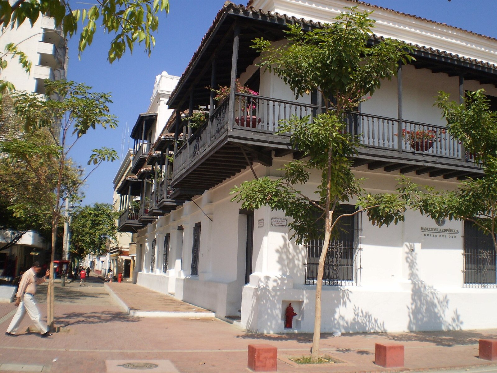 Casa de la Aduana: tesoro storico di Santa Marta - Santa Marta | Secret World Trip Planner