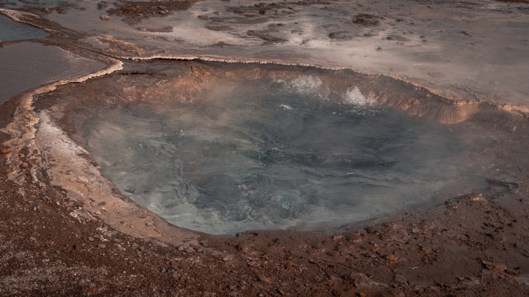 Geysir : Les Sources Chaudes Cachées d'Islande - 333 | Secret World Trip Planner
