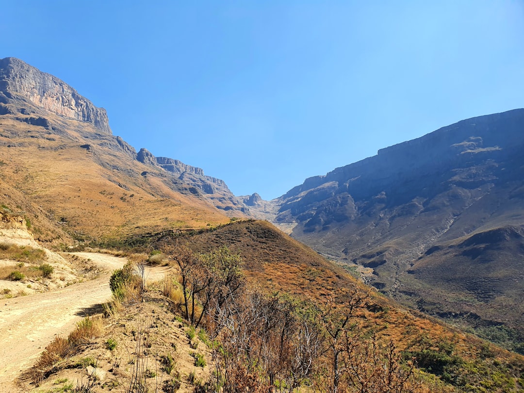 萨尼山口：南非自然的魔力 - Sani Pass | Secret World Trip Planner