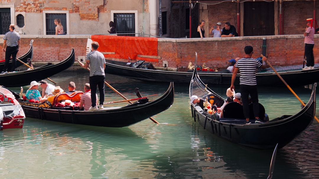 Secret World vs TripIt: Best App for Venice 2026 - Venezia | Secret World Trip Planner