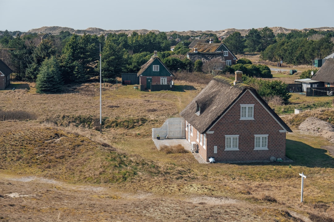 Découvrir Kongehøj : Un Voyage dans l'Histoire du Danemark - RXHX+64 Terndrup | Secret World Trip Planner