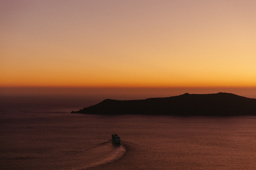 Couchers de soleil inoubliables à Oia - Oia | Secret World Trip Planner