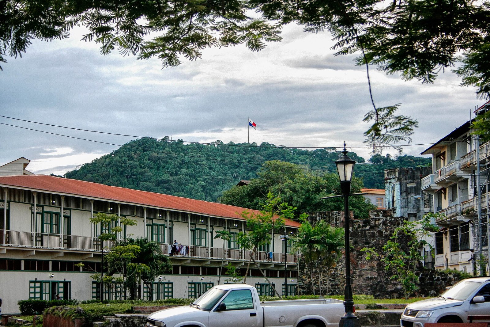 Descubra Casas Oeste: História e Cultura no Coração do Panamá - Panama City | Secret World Trip Planner