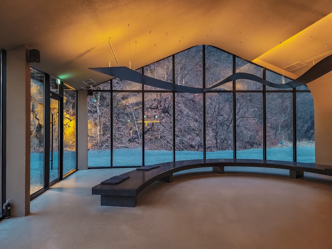 Scopri le Meraviglie di 7132 Therme a Vals - Poststrasse 560 | Secret World Trip Planner