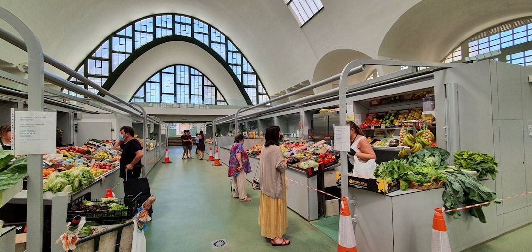 Discover the Flavors of Marché des Halles in La Roche-sur-Yon - Pl. du Marché | Secret World Trip Planner