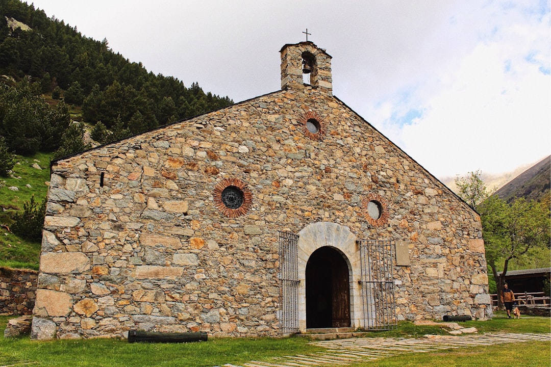 A Igreja de São João Teólogo: Uma Joia Oculta em Ohrid - Kocho Racin | Secret World Trip Planner