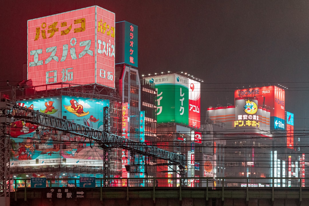 Museu Yayoi Kusama: Uma Experiência Artística Única - Shinjuku City | Secret World Trip Planner