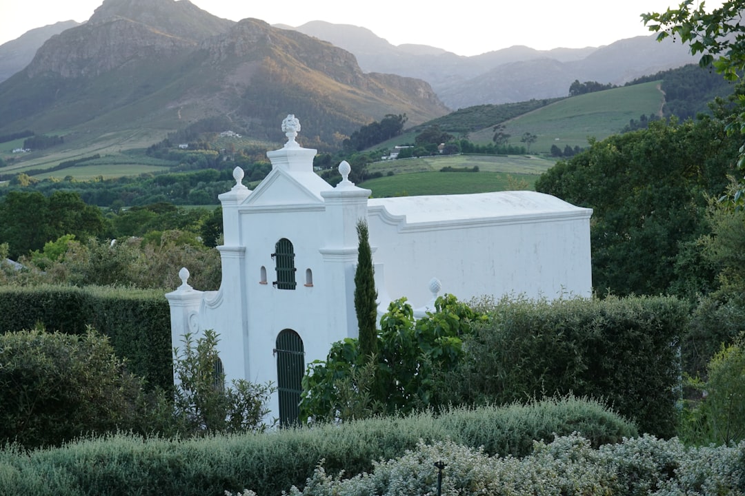 Franschhoek: O Paraíso dos Vinhos na África do Sul - Franschhoek | Secret World Trip Planner