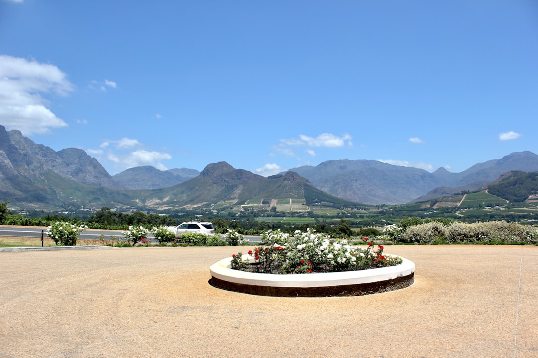 フランシュフック：南アフリカのワインの楽園 - Franschhoek | Secret World Trip Planner