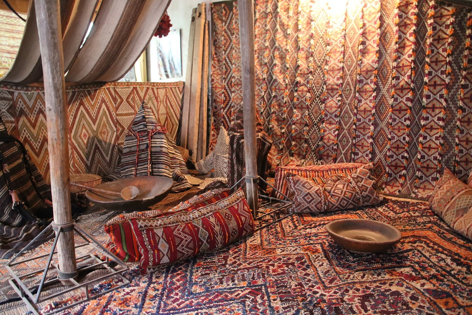 Descubre el Museo Tiskiwin: un tesoro cultural en Marrakech - 7 Rue de la Bahia | Secret World Trip Planner