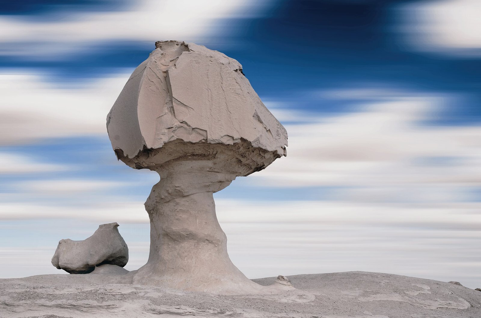 Mushroom Rock: A Masterpiece of Nature in Egypt | Secret World Trip Planner
