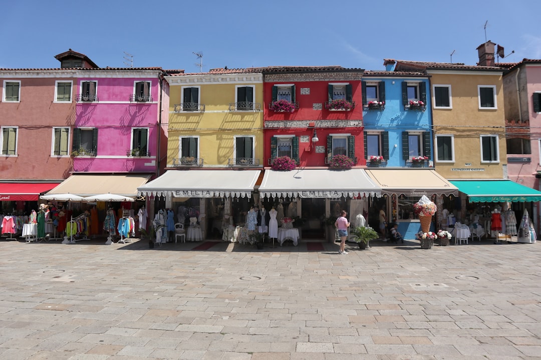 Explorando el Mercado de Rialto: Un Ícono de Venecia - 306 | Secret World Trip Planner