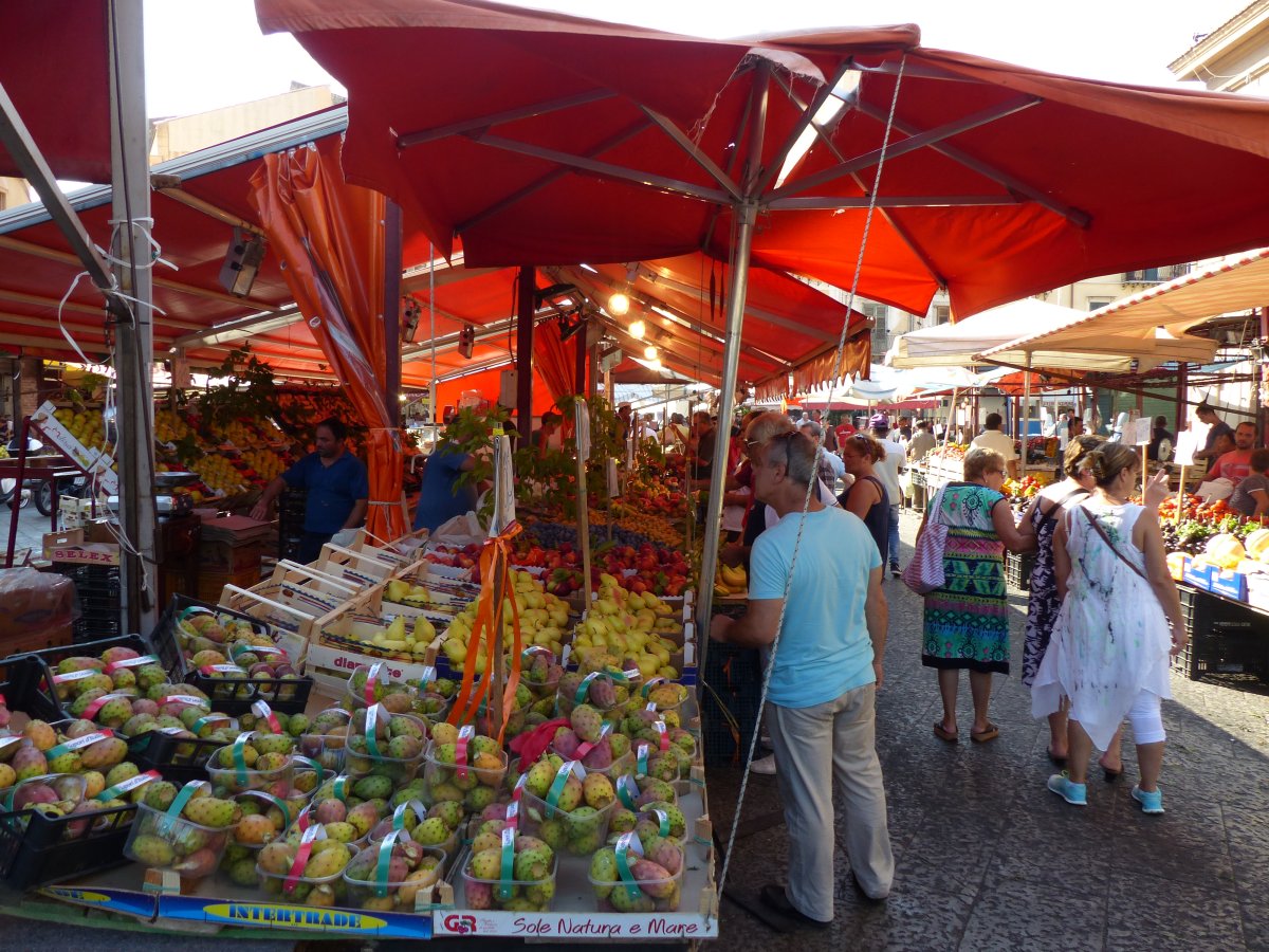 Mercato Ballarò: Un Paseo por los Sabores de Palermo - 23 | Secret World Trip Planner