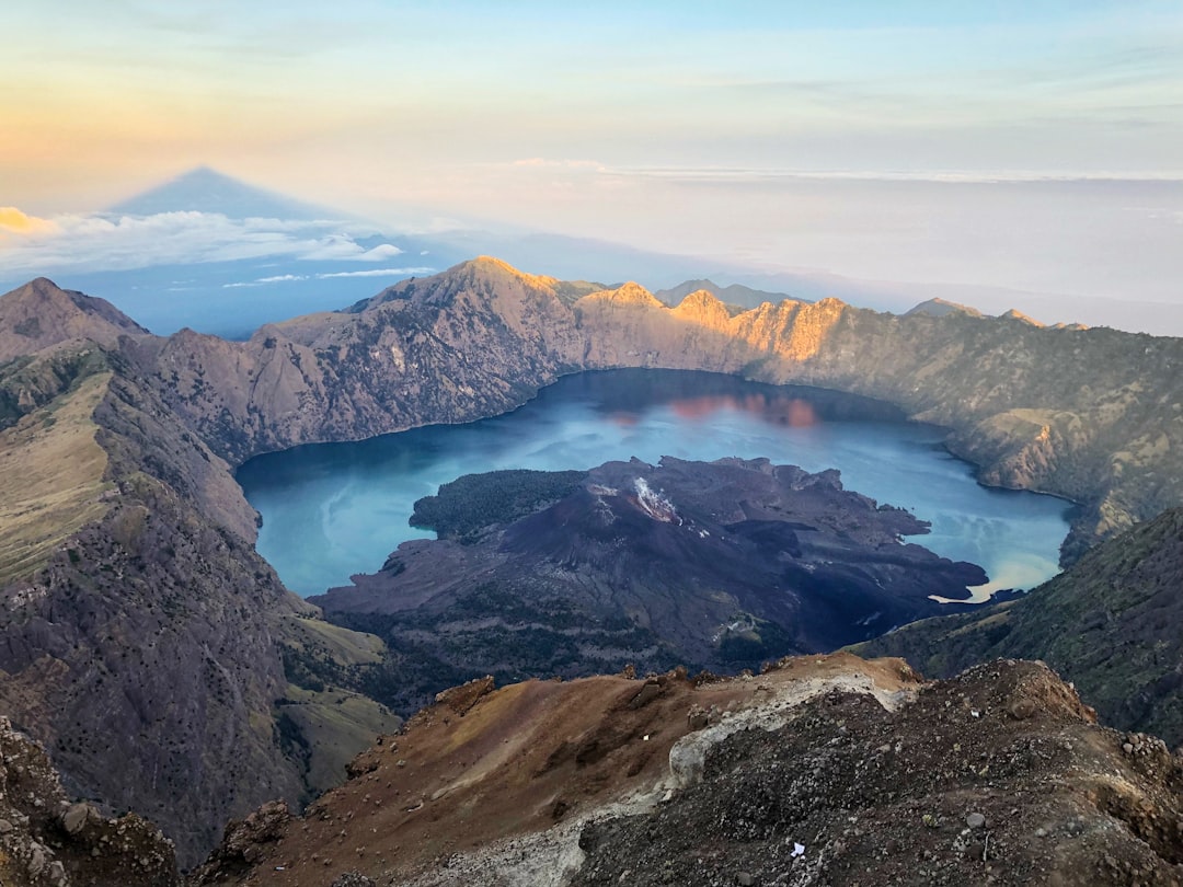 Trekking Sembalun Rinjani: An Incredible Adventure - Kabupaten Lombok Timur | Secret World Trip Planner