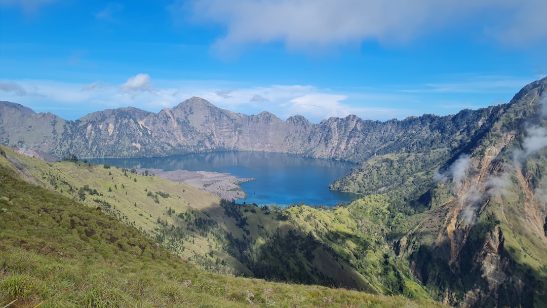 Треккинг в Сембалун Ринджани: Невероятное Приключение - Kabupaten Lombok Timur | Secret World Trip Planner