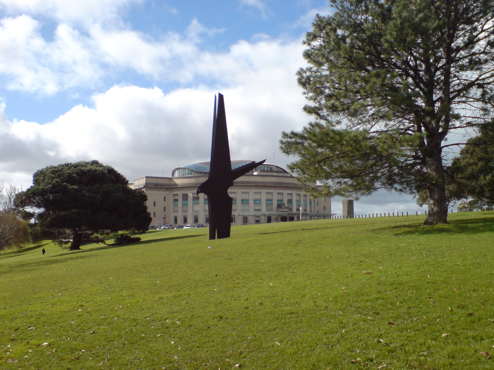 Kaitiaki：奥克兰的守护雕塑 - Auckland | Secret World Trip Planner