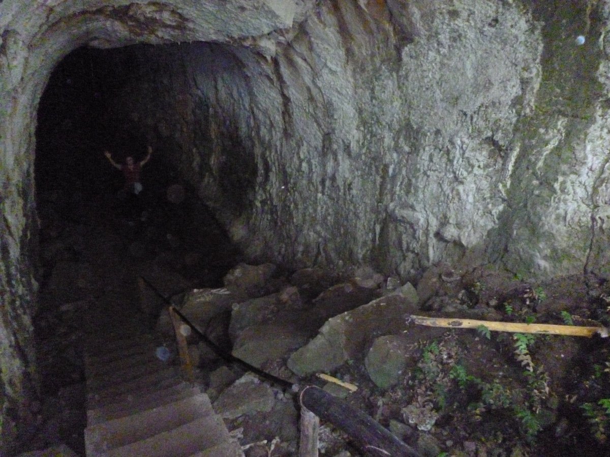 코스타리카 볼카노 차토의 숨막히는 석양 - Alajuela Province | Secret World Trip Planner