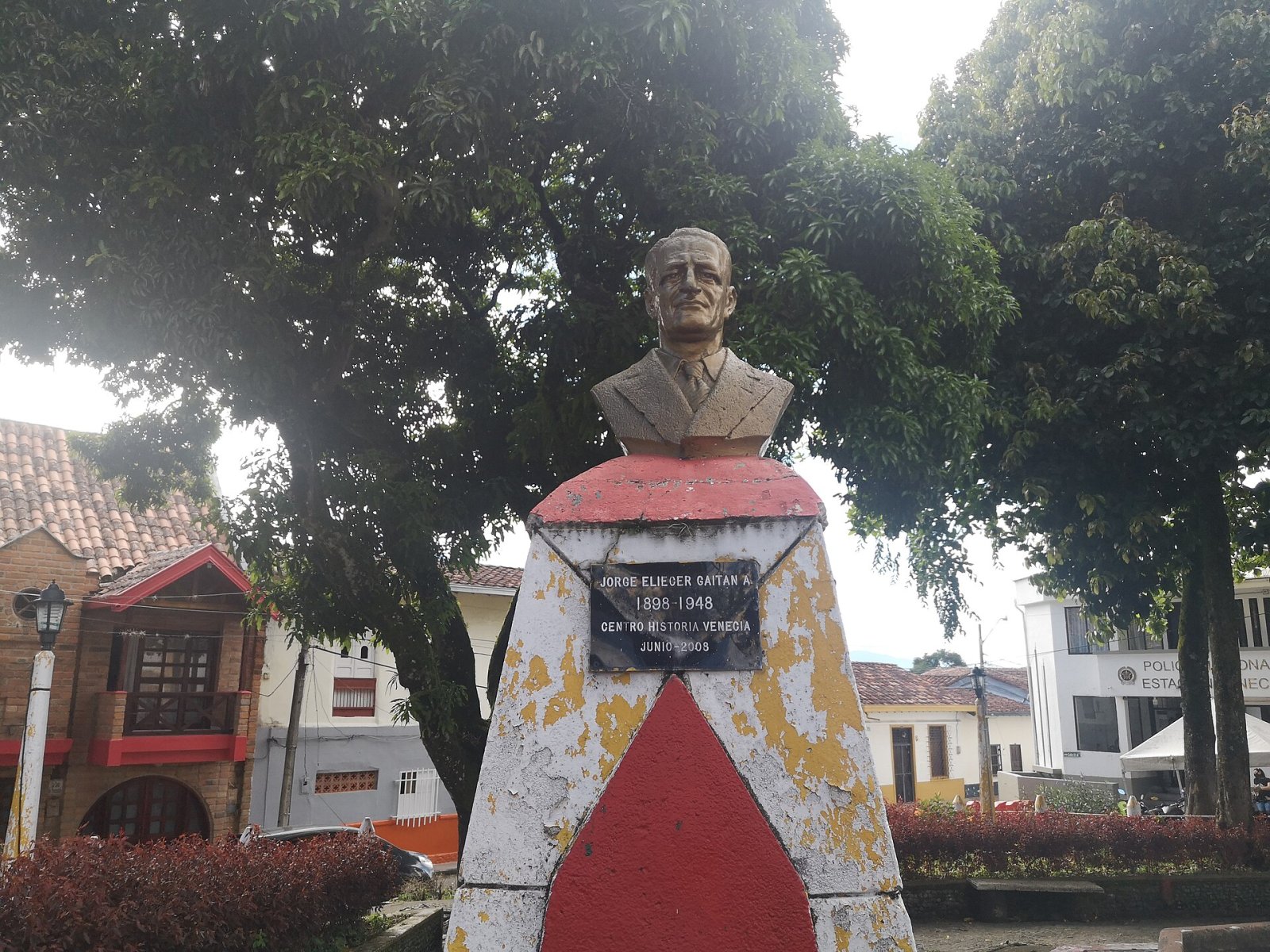 Descubra o Museu Jorge Eliecer Gaitan em Bogotá - Paz de Río | Secret World Trip Planner