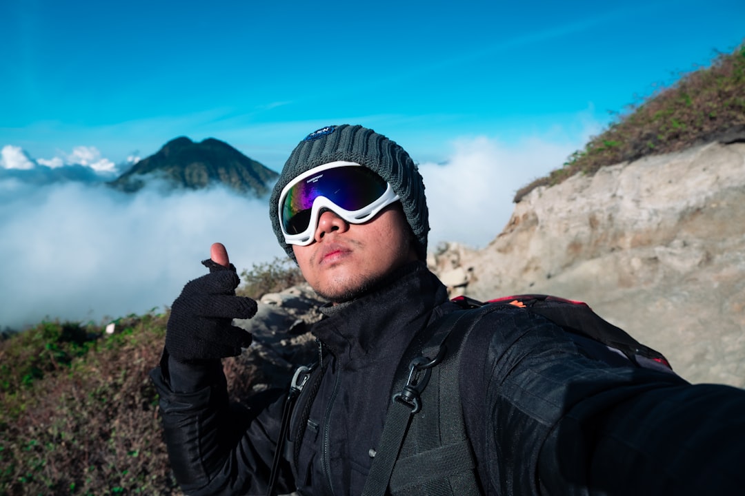 Кратер Иджен: бирюзовое кислотное озеро Явы - Kabupaten Banyuwangi | Secret World Trip Planner