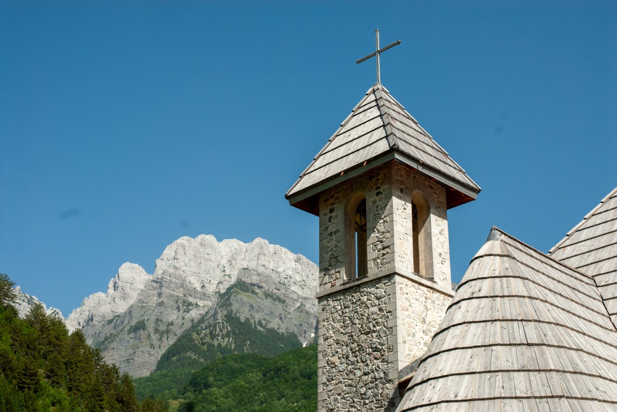 Theth, Albania: naturaleza salvaje en los Alpes Albaneses - Rruga Nikgjonaj | Secret World Trip Planner