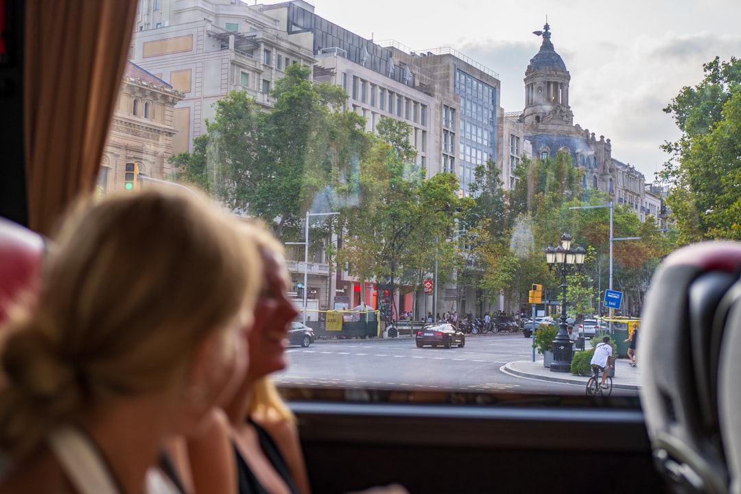 Meilleures apps de voyage 2026 : 5 à utiliser à Barcelone - Barcellona | Secret World Trip Planner