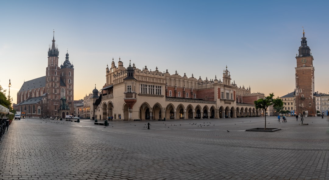 クラクフ歴史博物館：21の歴史的建物 - Rynek Główny 35 | Secret World Trip Planner