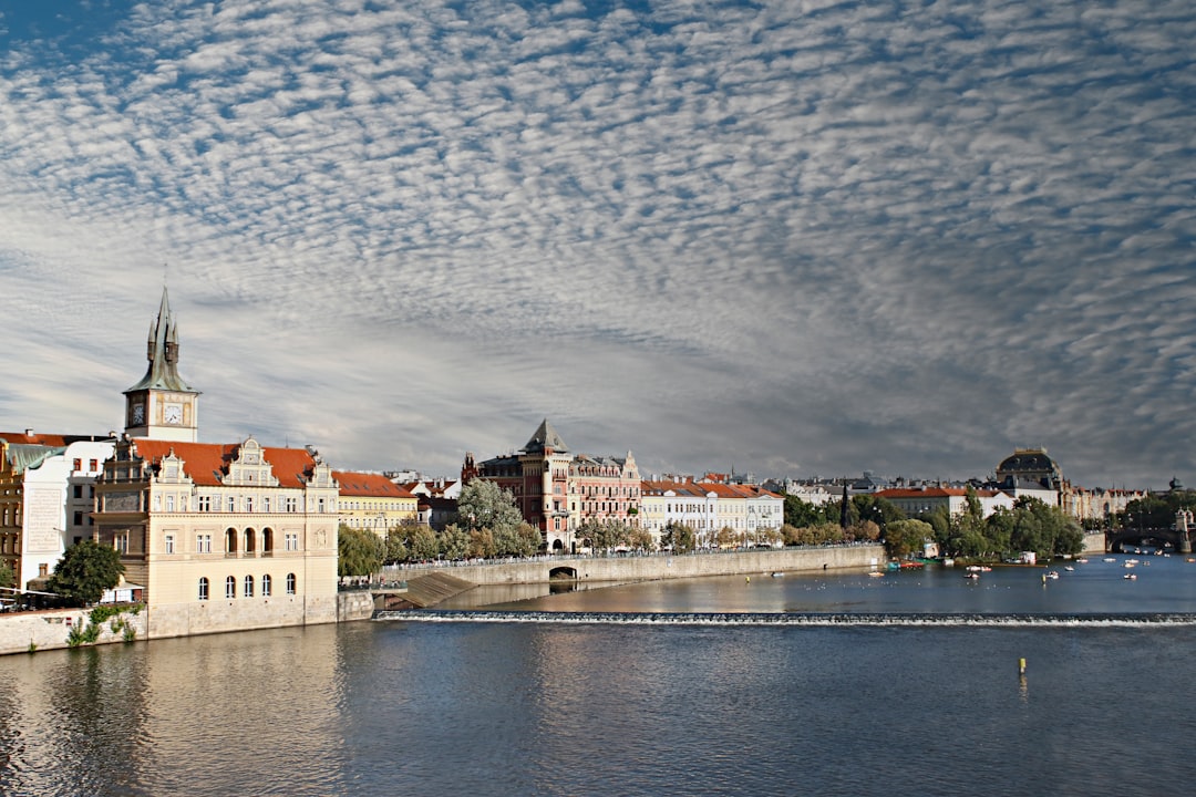 Planificateur de voyage IA 2026 : Prague avec l'IA - Praga | Secret World Trip Planner