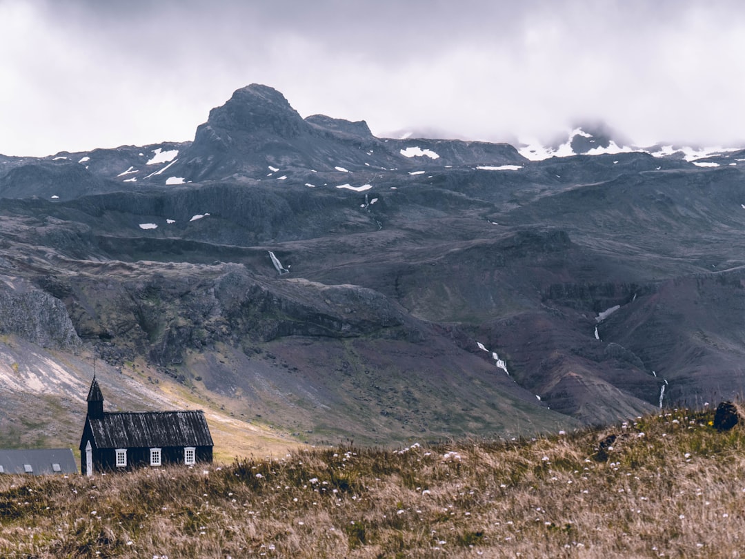 探索Súgandisey：冰岛一个迷人的角落 - Stykkishólmur | Secret World Trip Planner
