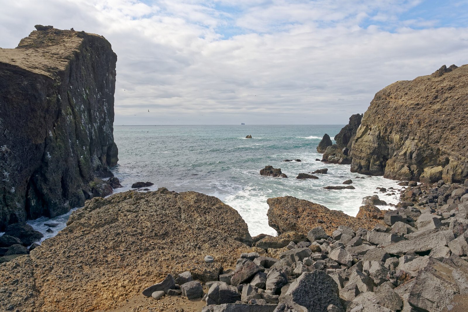Entdecke Reykjanestá: der rauchende Punkt Islands | Secret World Trip Planner