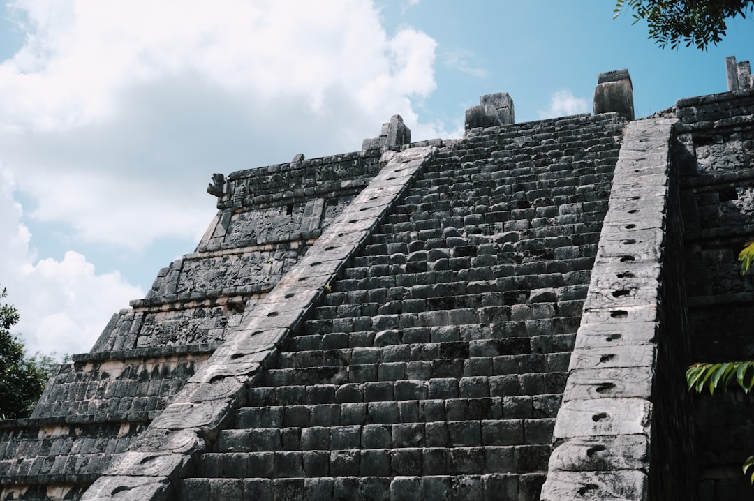 蒂卡尔：危地马拉心脏中的玛雅丛林与金字塔 - Tikal | Secret World Trip Planner