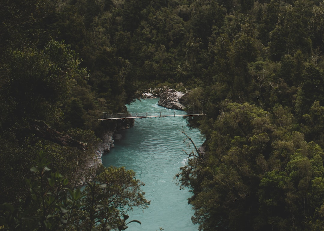 Entdecken Sie die Magie der Hokitika Gorge in Neuseeland — Kokatahi