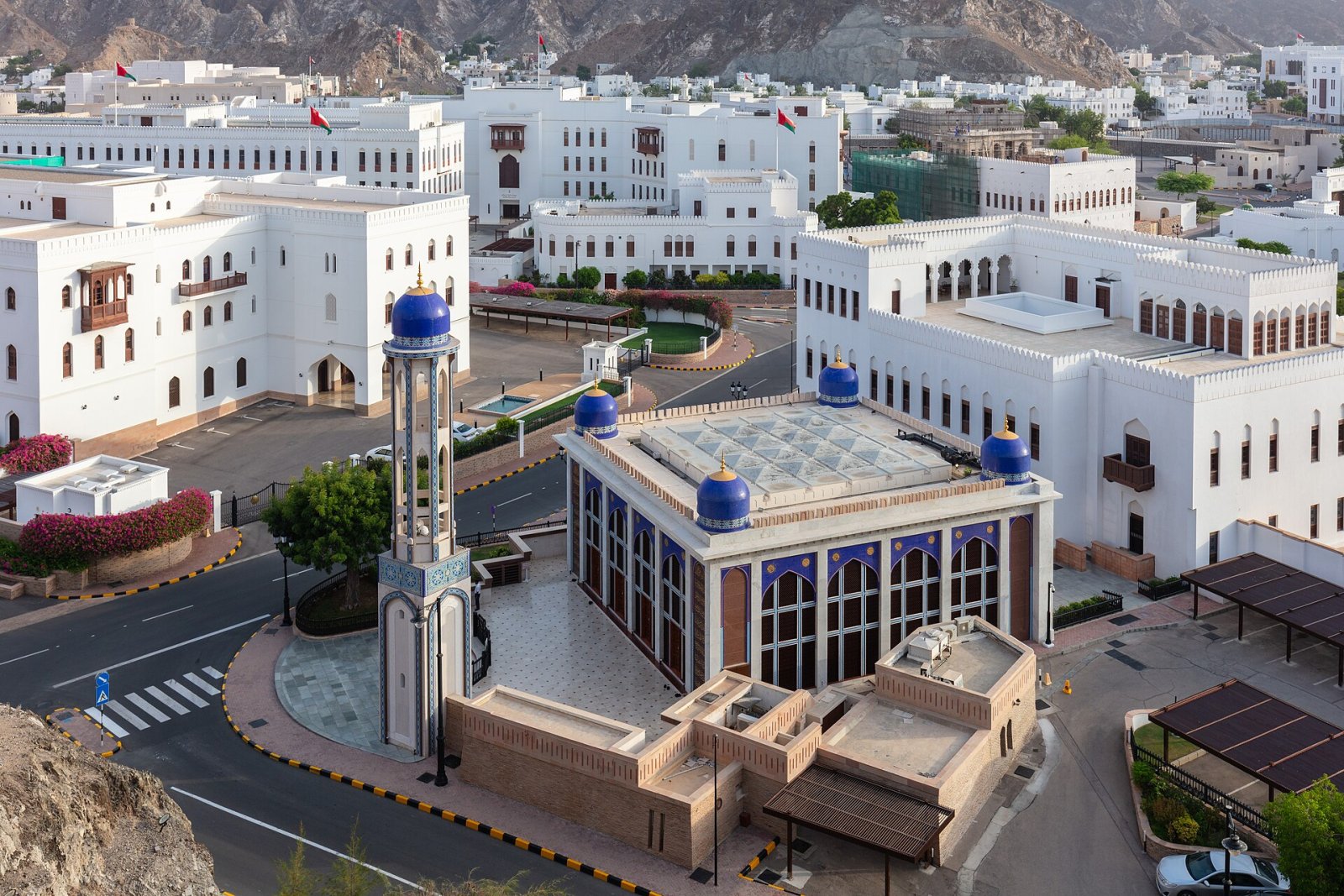 Scoprire la Moschea in Oman: un viaggio nella cultura islamica - Tawi Bedi Guish | Secret World Trip Planner