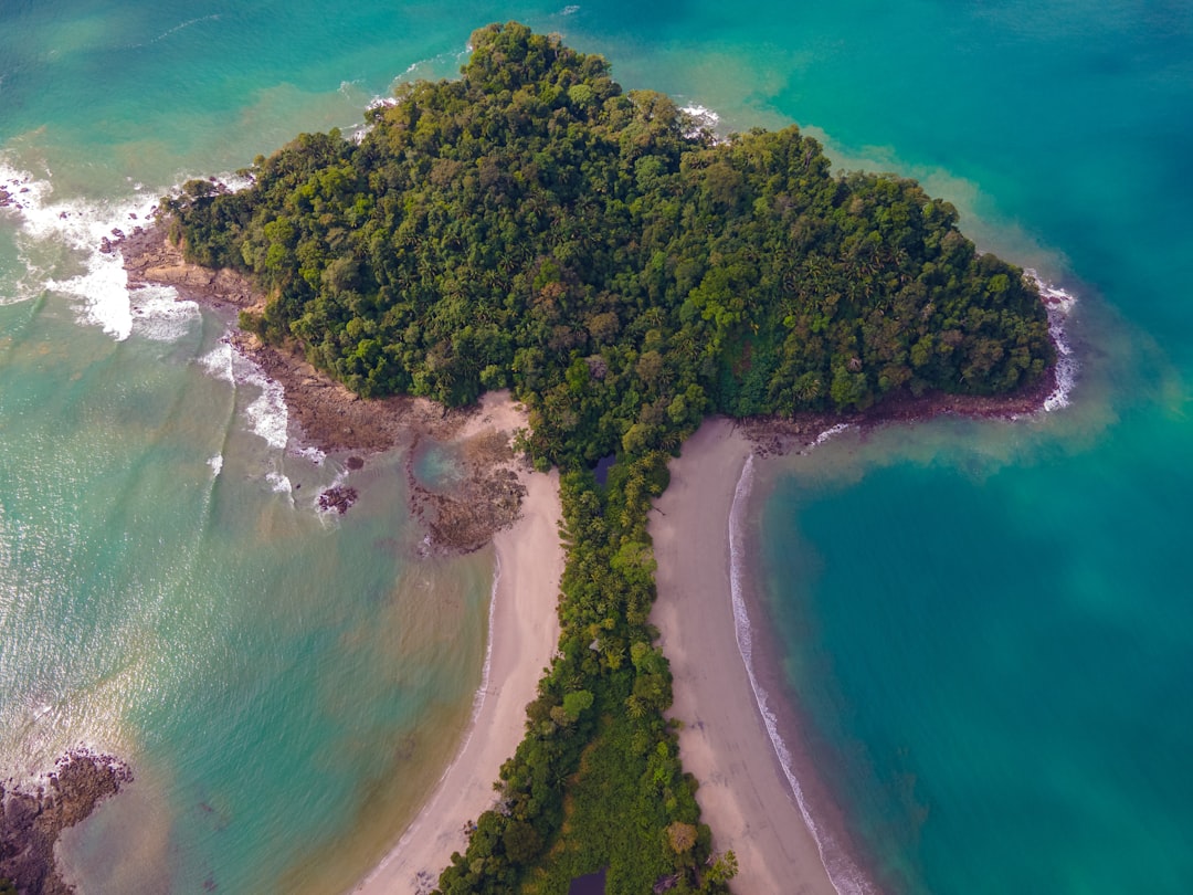 Isla Olocuita : un joyau caché au Costa Rica - Quepos | Secret World Trip Planner
