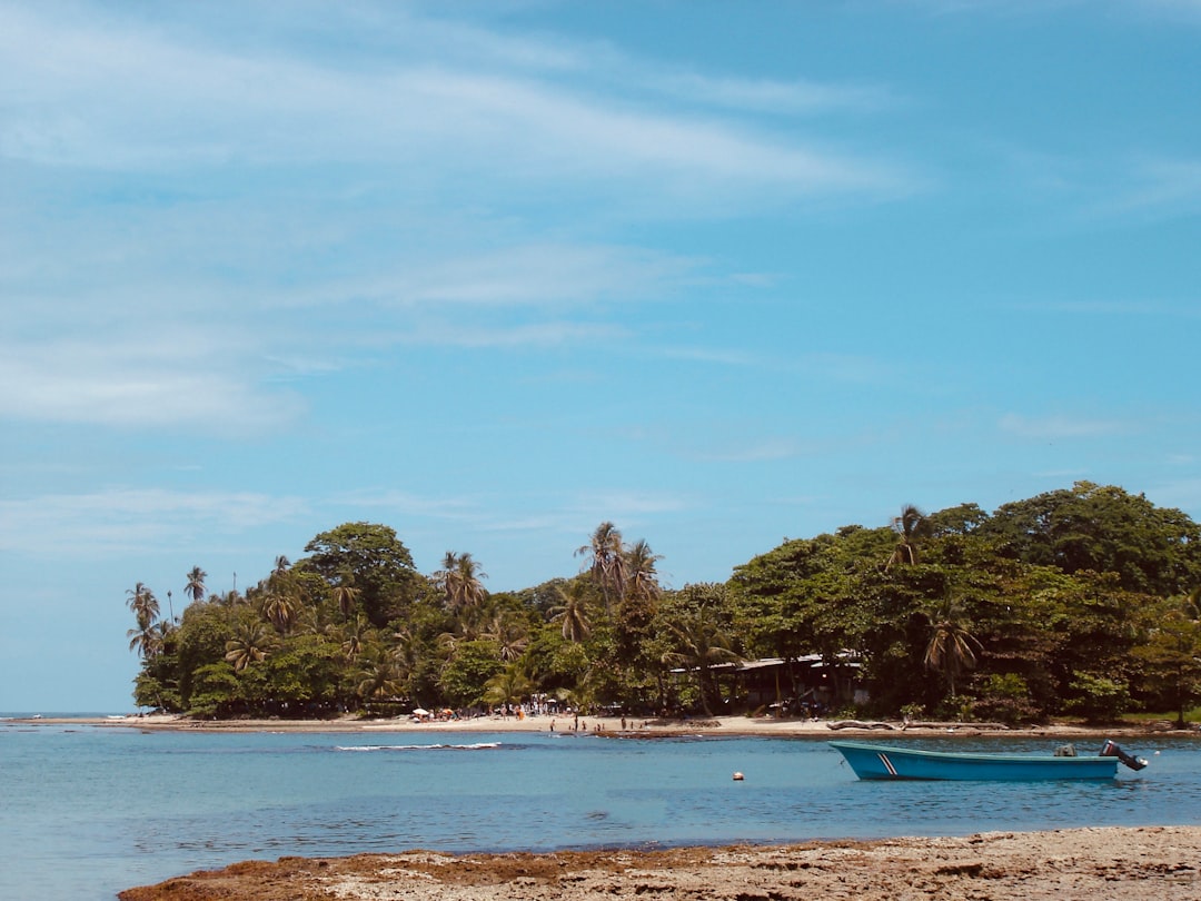 オロキタ島:コスタリカの隠れた宝石 - Quepos | Secret World Trip Planner