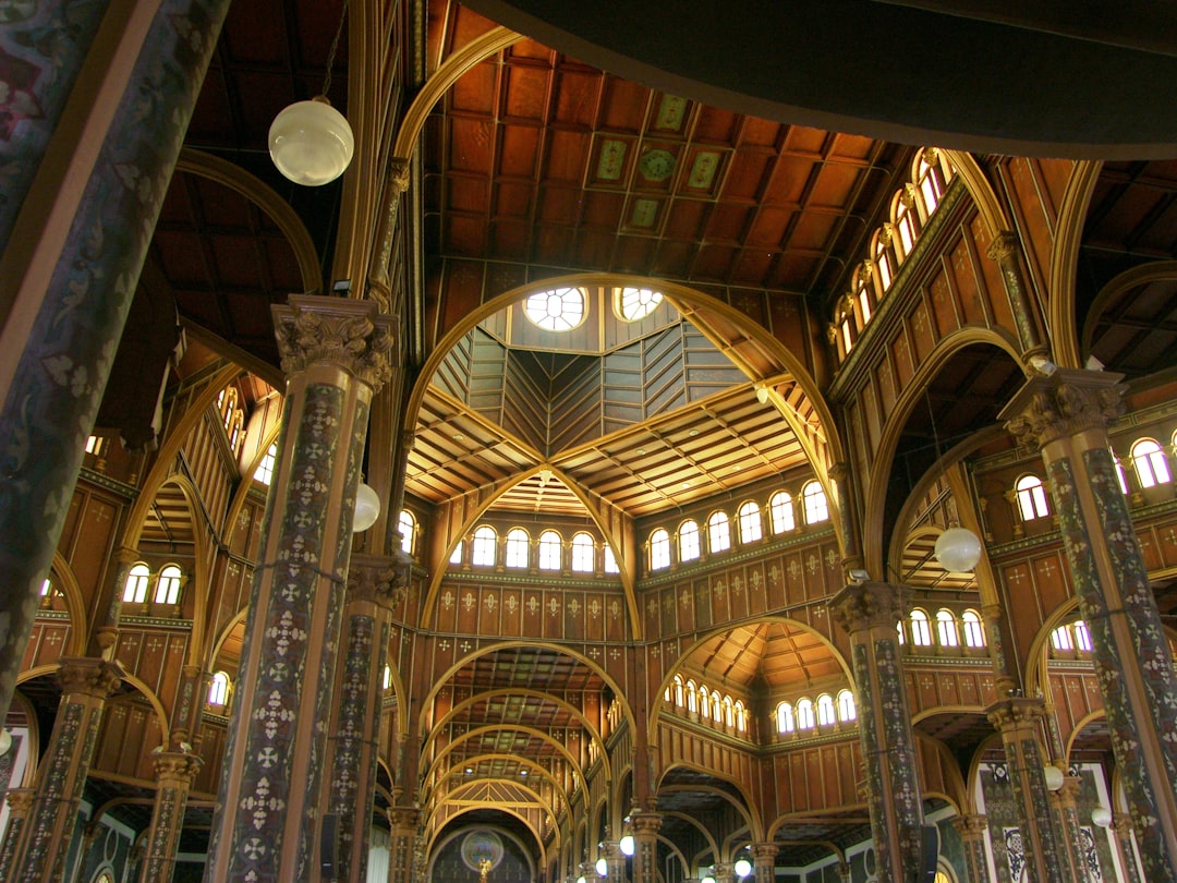 Descubra a Igreja Nossa Senhora de Lourdes em Quesada, Costa Rica - Ciudad Quesada | Secret World Trip Planner