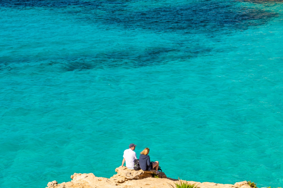 Comino: a ilha sem carros da Lagoa Azul - Comino | Secret World Trip Planner