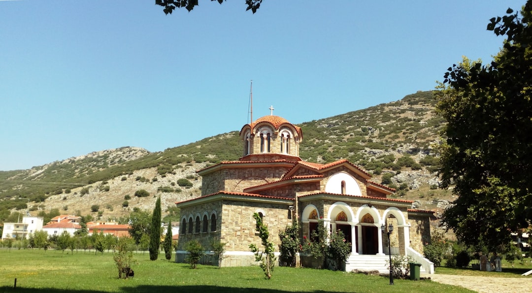 阿尔吉罗斯酒庄：圣托里尼的阿西尔提科与火山魅力 - Episkopi Gonias 847 00 | Secret World Trip Planner