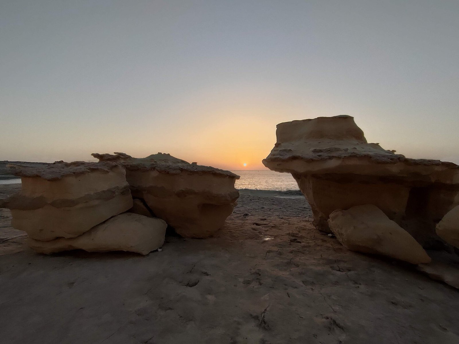 Descubra o Farol de Delimara: uma joia de Malta - Delimara Lighthouse | Secret World Trip Planner