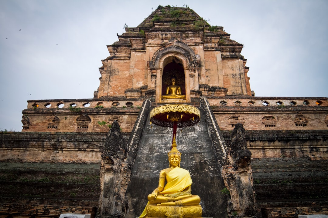 Открытие Чеди: Путешествие в Тайскую Культуру - Mueang Prachinburi District | Secret World Trip Planner