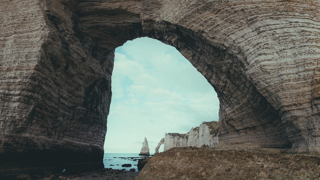 Grotta von Clamouse: Weiße Kristalle im Hérault - D4 | Secret World Trip Planner