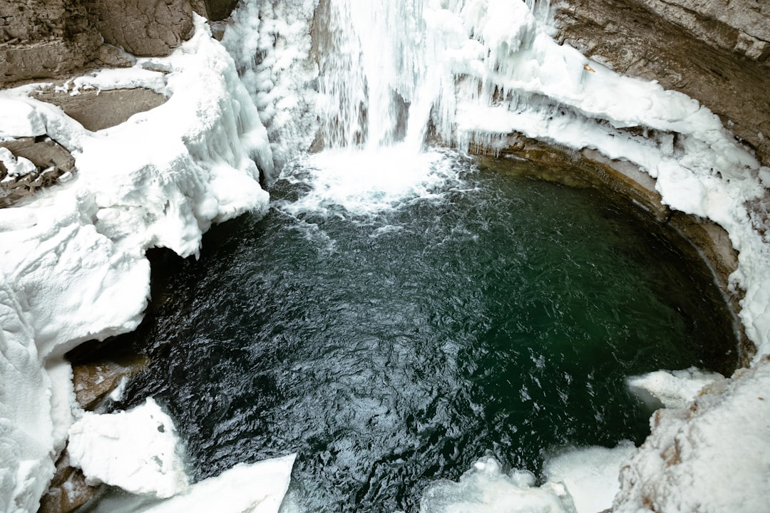 Canyon Johnston : cascades et canyon dans les Rocheuses - Improvement District No. 9 | Secret World Trip Planner