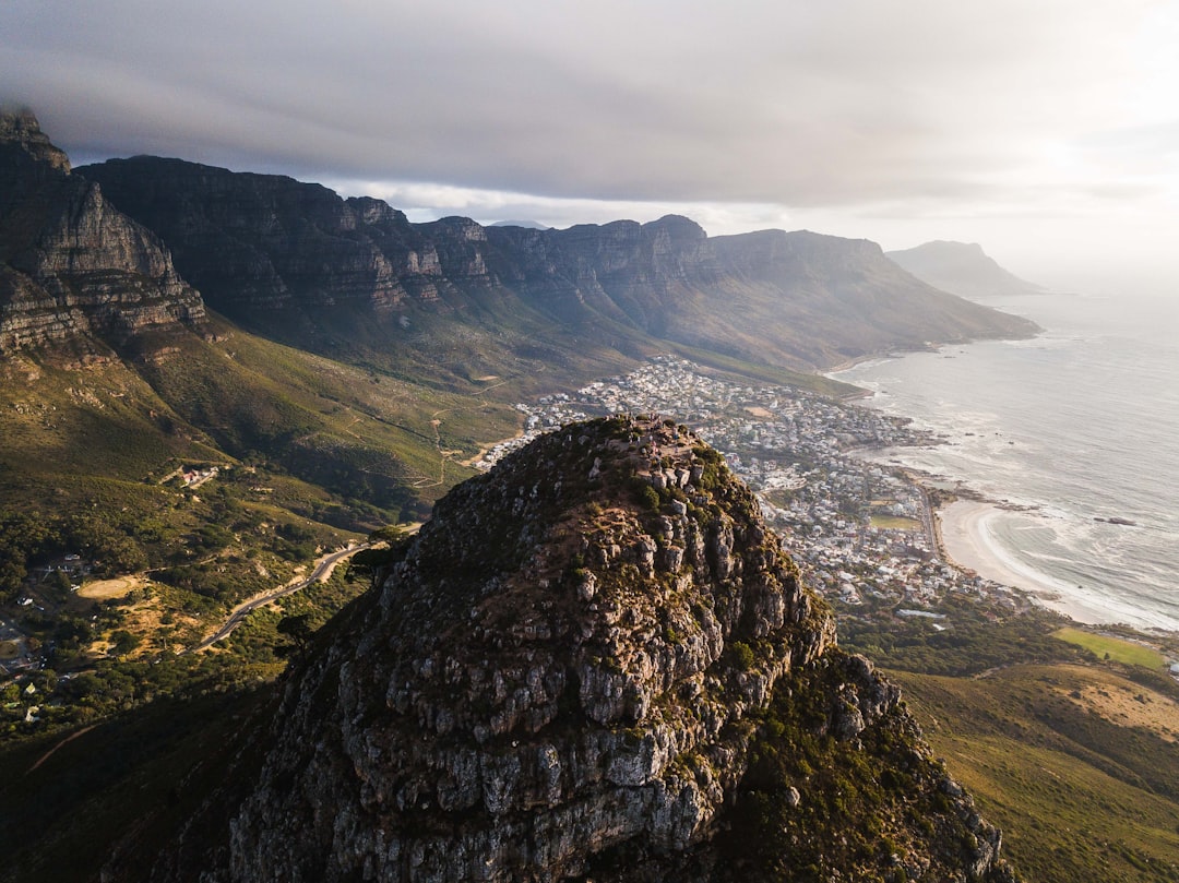 Descubra o Toposcope na África do Sul: uma experiência única - Robert Sobukwe | Secret World Trip Planner