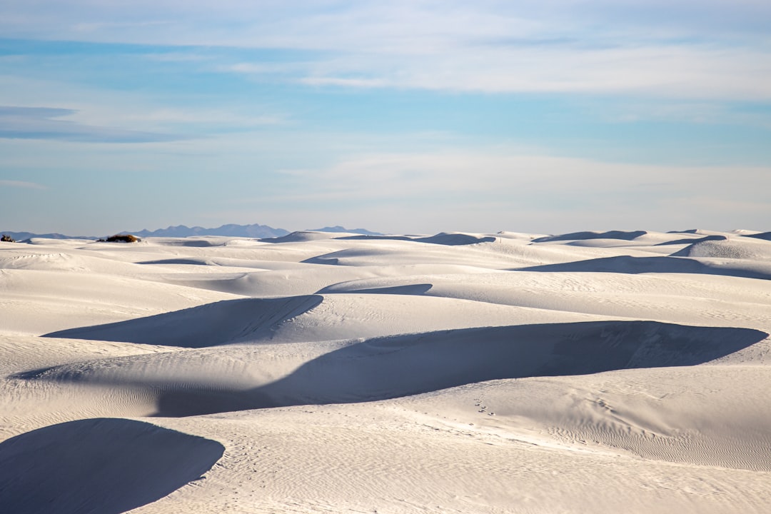 White Desert: Trails Through Farafra's White Rocks - Al Wadi Al Gadid Desert | Secret World Trip Planner