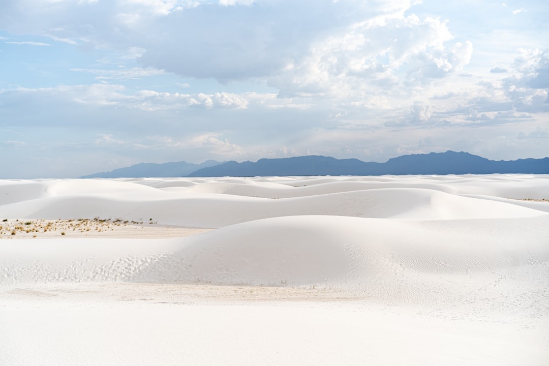 White Desert: Trails Through Farafra's White Rocks - Al Wadi Al Gadid Desert | Secret World Trip Planner