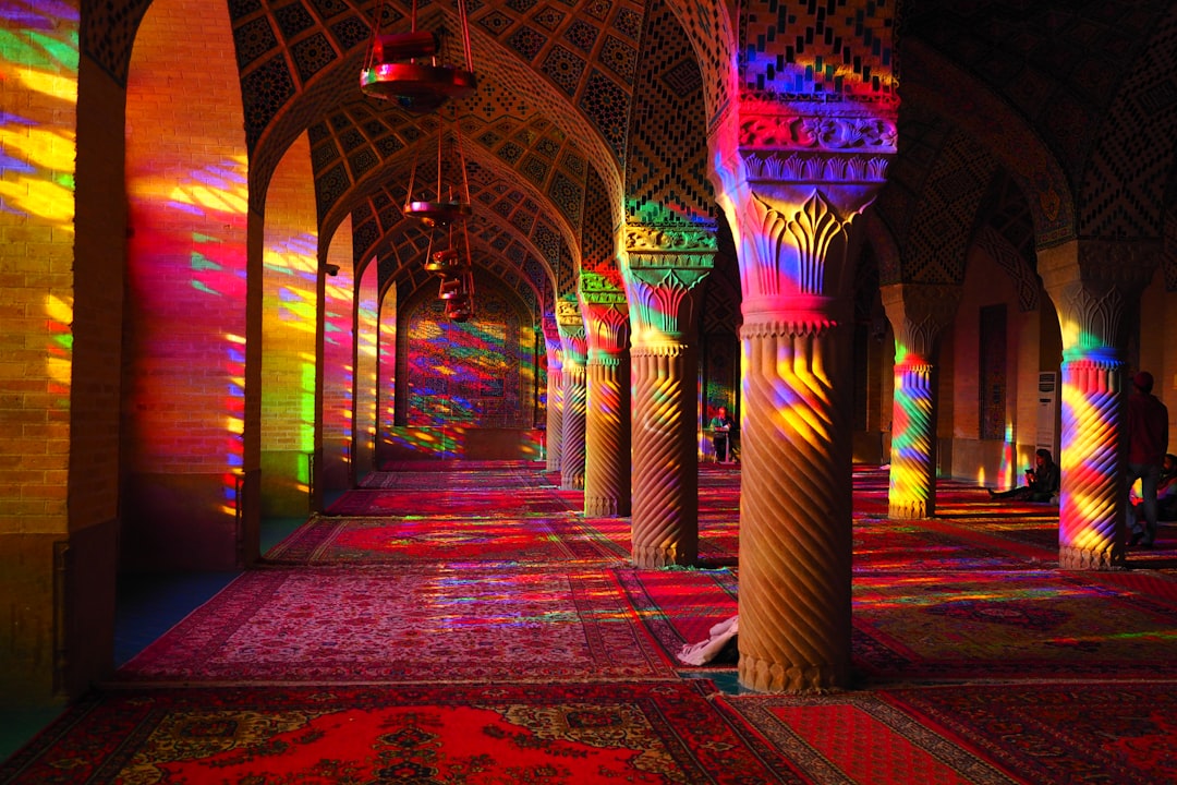Vakil Bazaar in Shiraz: Das Herz des persischen Basars - District 8 | Secret World Trip Planner