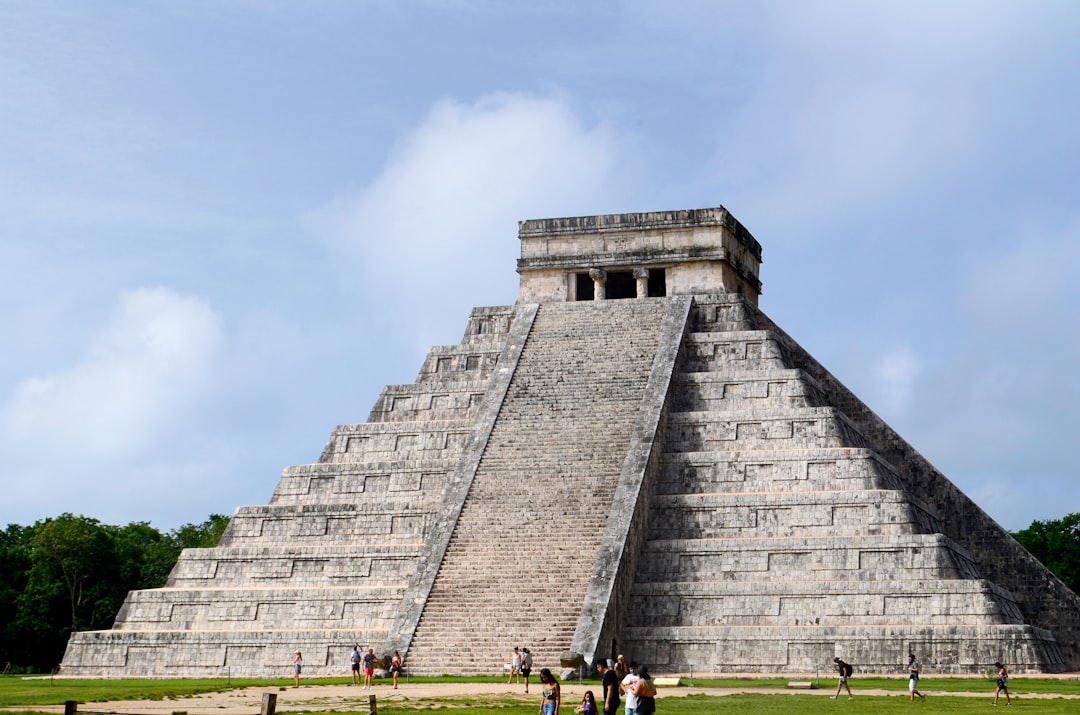 Chichén Itzá: Maya Architecture of Light and Stone - 97751 Yucatán | Secret World Trip Planner