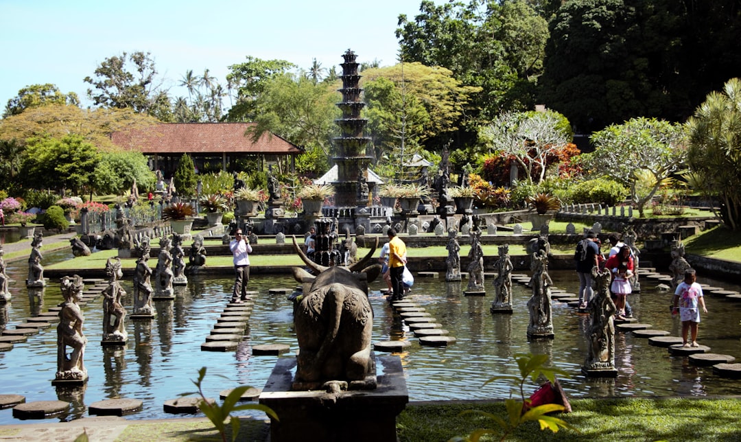 Tirta Gangga: el palacio real sobre el agua en Bali - Kabupaten Karangasem | Secret World Trip Planner